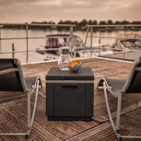 Schwimmendes Pur Сasa de vacaciones Hennigsdorf