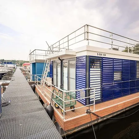 Schwimmendes Pur Сasa de vacaciones *