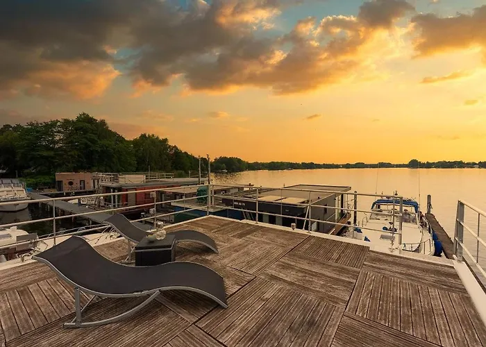 Holiday home Schwimmendes Pur *