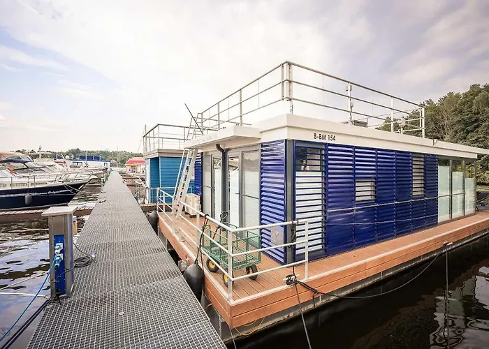 Schwimmendes Pur Сasa de vacaciones *